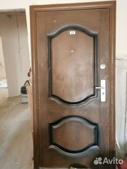 Дверь входная металлическая новая