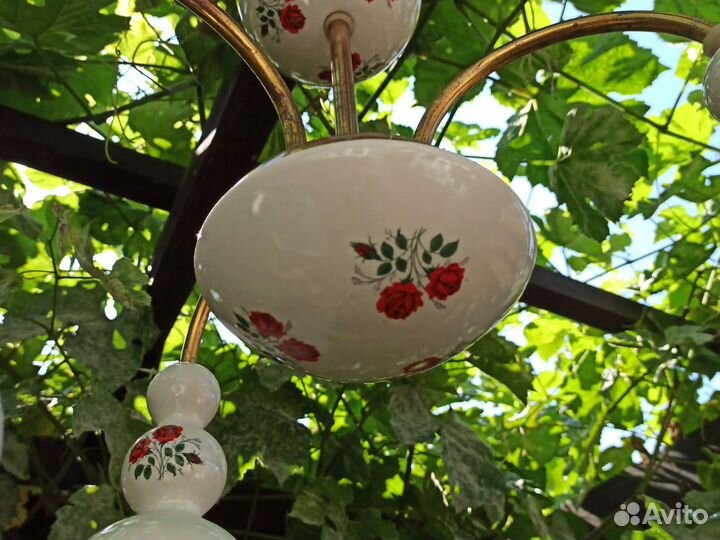 Винтажная люстра с розами СССР керамика.Запчасти