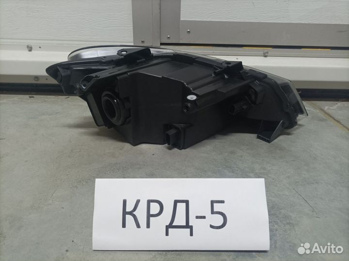 Фара левая Volkswagen Polo Sedan 5 2010