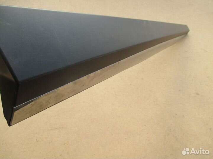 Накладка двери передней левой Nissan Murano Z52