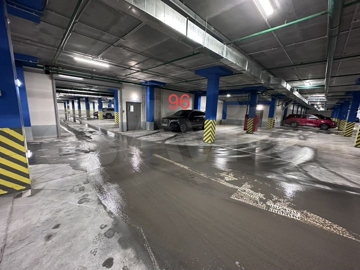 Машиноместо, 18 м²