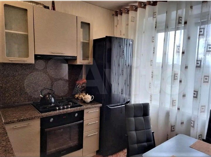 2-к. квартира, 54 м², 9/10 эт.