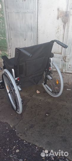 Инвалидное кресло