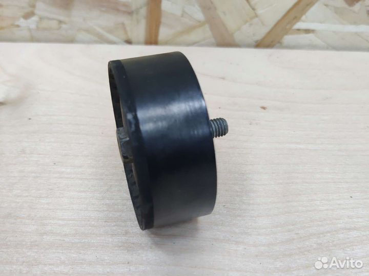 Ролик приводного ремня Mercedes W204 C204 M274