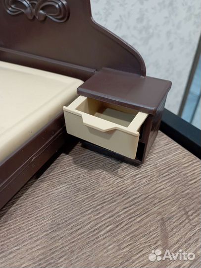 Игрушки, мебель для кукол