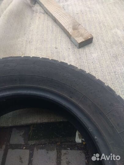 Goodyear Vector 4Seasons 215/60 R16