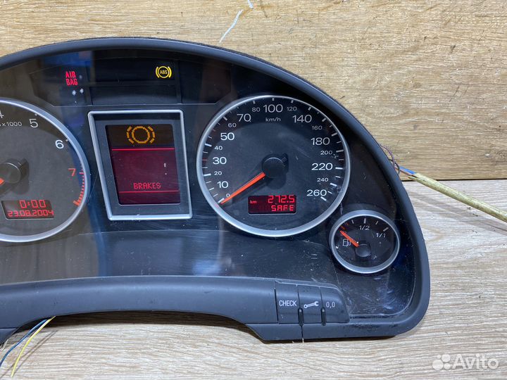 Панель приборов Audi A4 B7 бензин 1121255