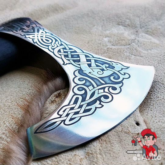 Лазерная гравировка на топорах