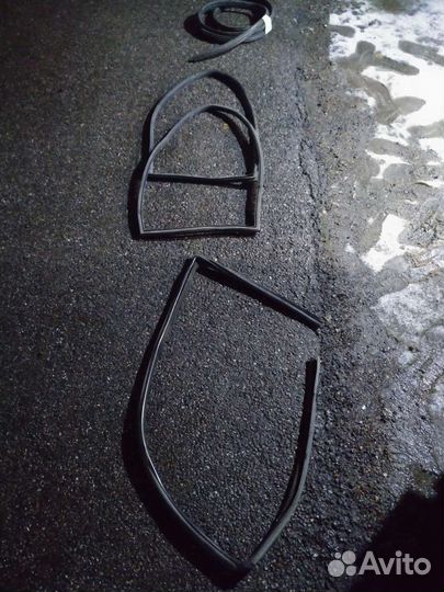 Стекло боковое заднее BMW E36 compact