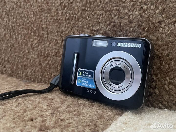 Компактный фотоаппарат samsung d760