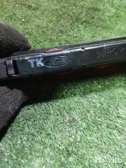 Стоп-сигнал дополнительный Ford Focus 2 1.8 2010