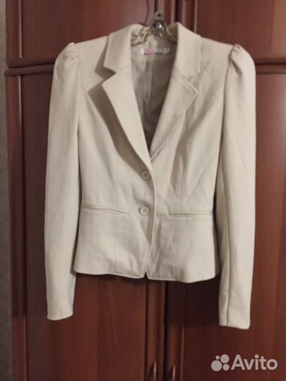 Платье чёрное, бархат, пиджаки жен. раз.44