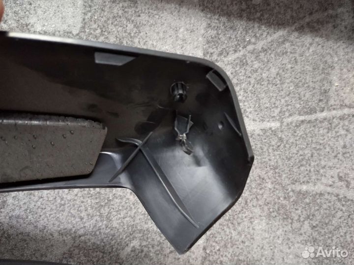 Крышка блока предохранителей салона Веста лада