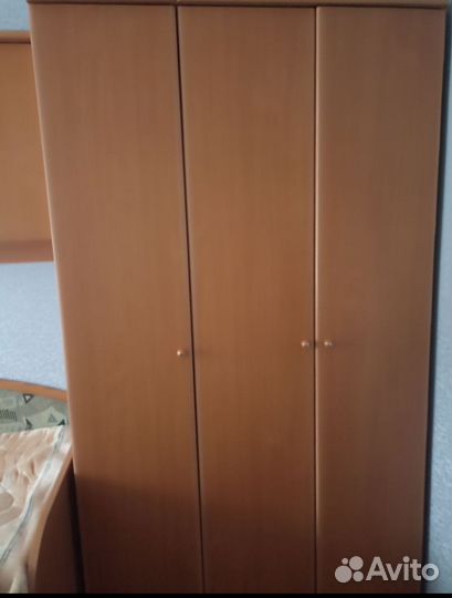 Спальный гарнитур
