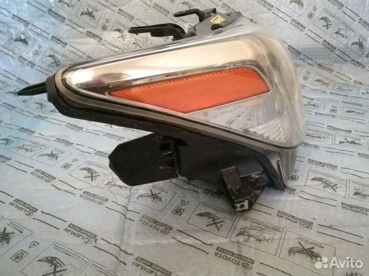 Фара правая Lexus Lx 570