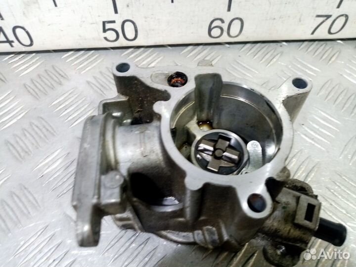 Б/У Насос вакуумный#001