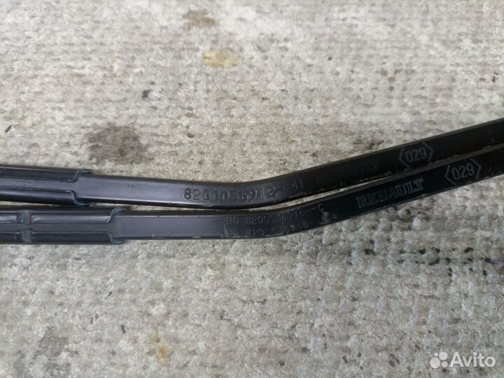 Поводок стеклоочистителя Renault Megane 2