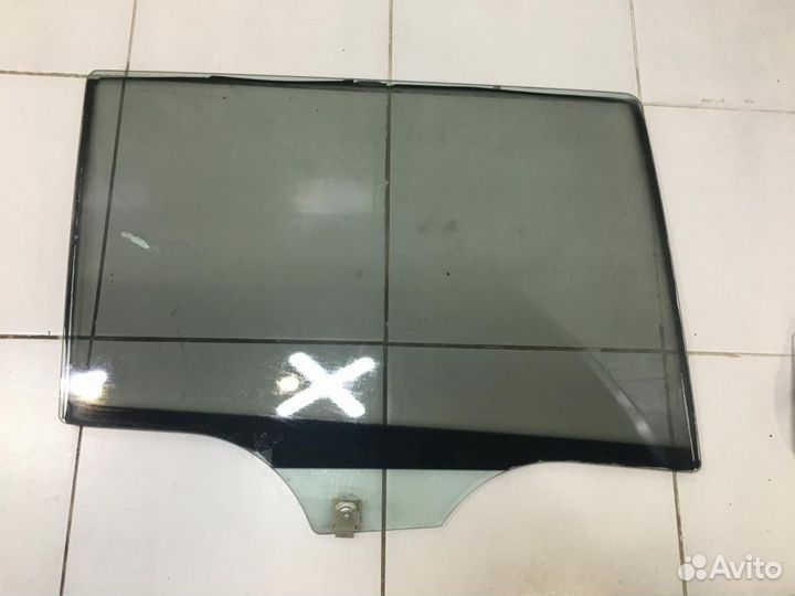 Стекло двери задней правой Mazda Mazda5 5 CR 2005