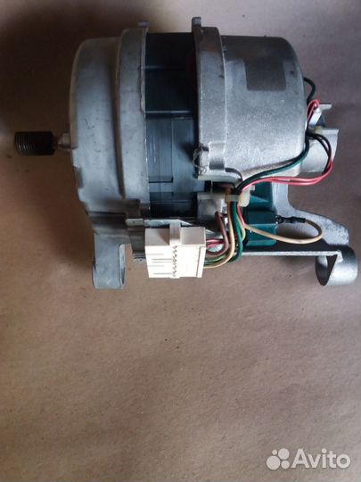 Двигатель от стиральной машины indesit