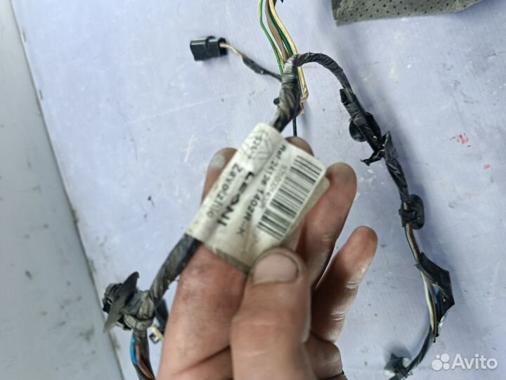 Проводка задней левой двери Renault Logan 2