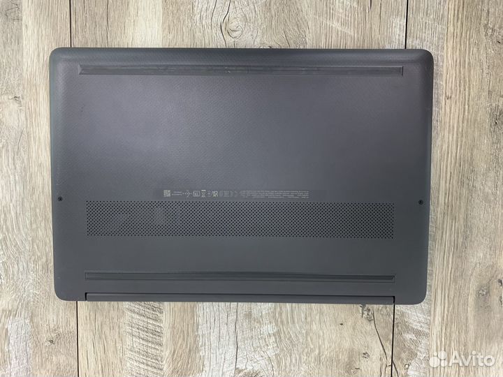 Ноутбук HP Laptop