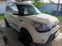 Kia Soul 1.6 AT, 2012, 124 000 км, с пробегом, цена 1 075 000 руб.