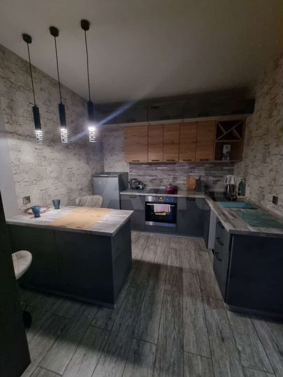 2-к. квартира, 70 м², 7/12 эт.