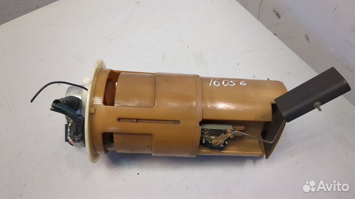 Насос топливный электрический Chrysler 300M, 2000