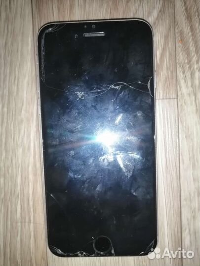 Телефон iPhone 6s
