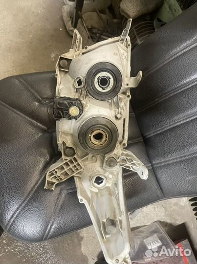 Фара передняя правая Toyota Highlander 2007-2013