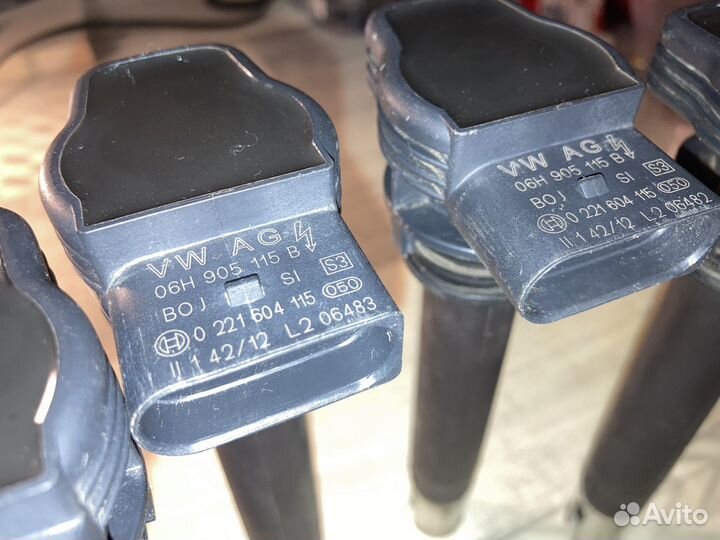 Катушки зажигания 06H905115B