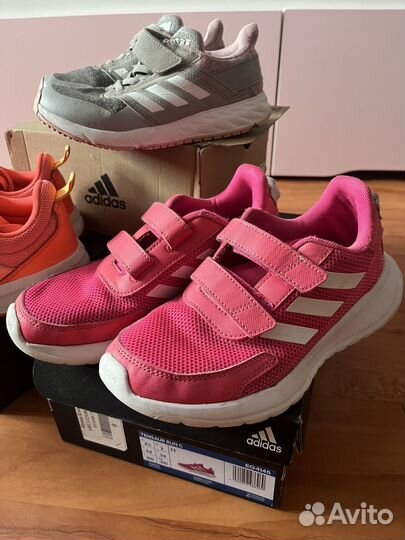 Кроссовки adidas для девочки
