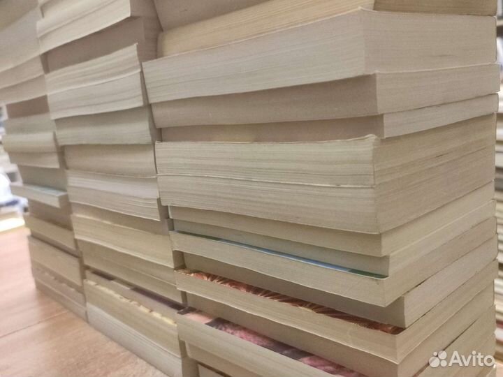 Книги женские романы+немного детектива 65шт