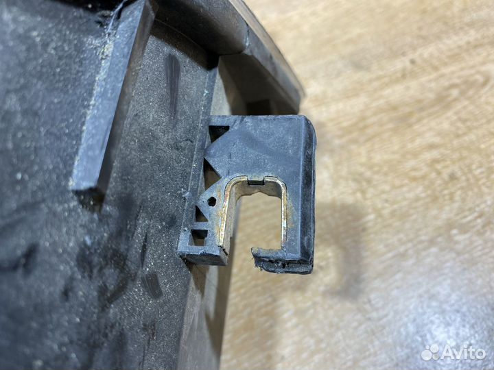 Фара передняя левая Audi A4 B7 Арт. 141153