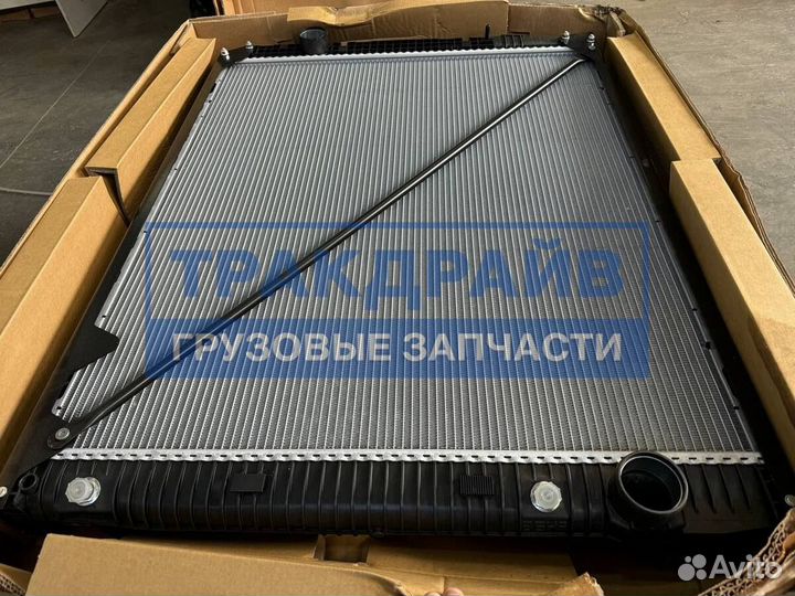 Радиатор системы охлаждения Мерседес Актрос Мп 2