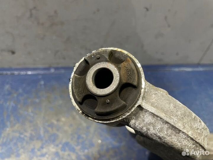 Рычаг верхний задний правый Cadillac Cts 2 07-14