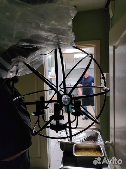 Люстра новая