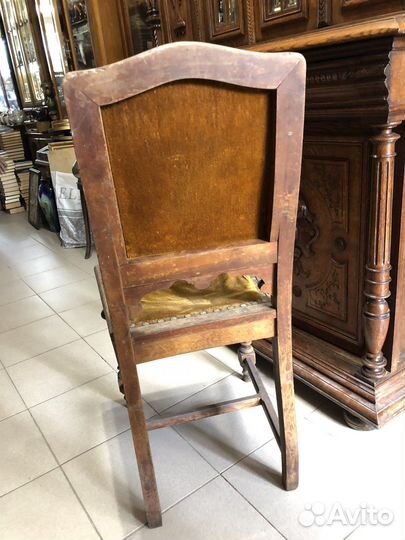 Старинный стул