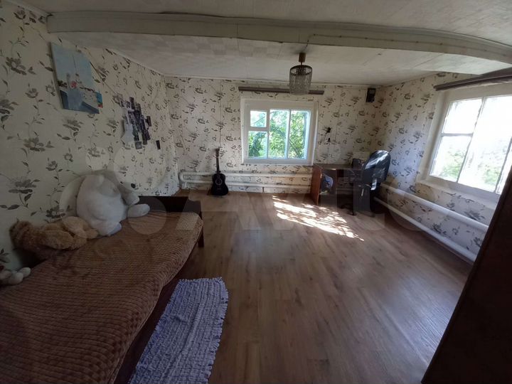 Дом 54 м² на участке 15 сот.