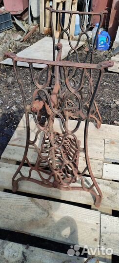 Станина от швейной машинки