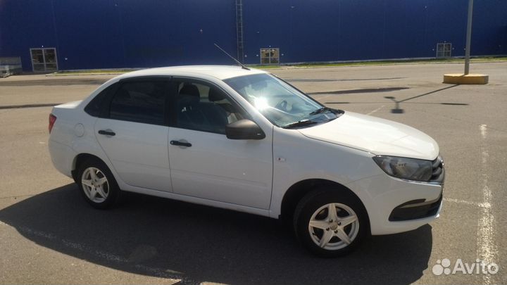 LADA Granta 1.6 МТ, 2018, 65 000 км