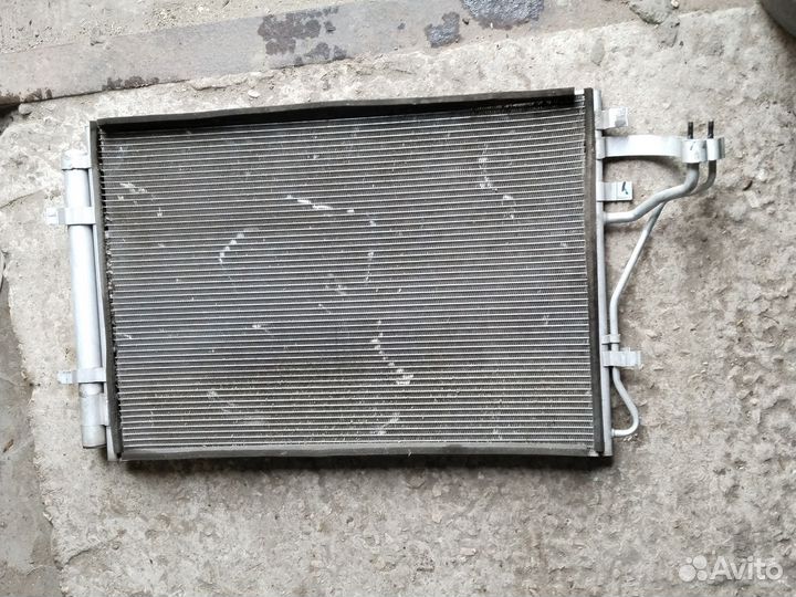 Радиатор кондиционера передний Hyundai Creta 1