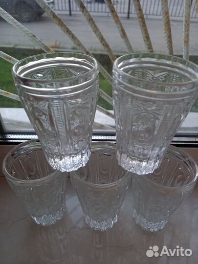 Стопки хрустальные, вазы, конфетницы