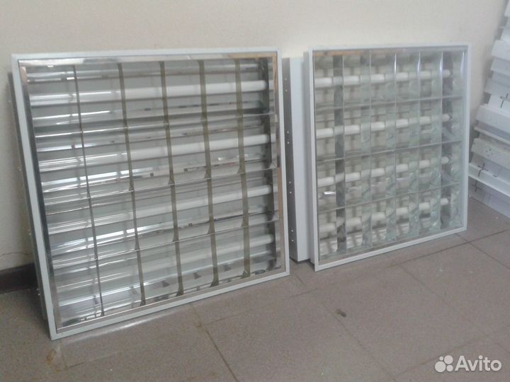 Светильники для потолка Армстронг б/у