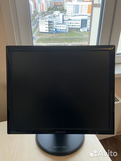 Монитор Samsung SyncMaster 960bf