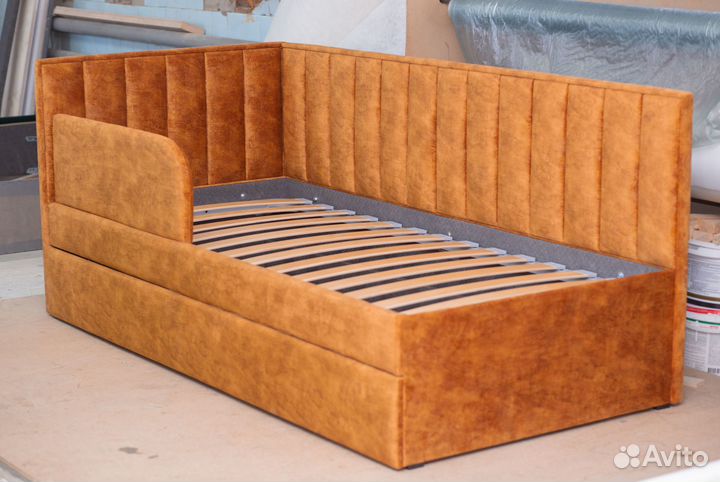 Кровать детская с матрасом с ящиками