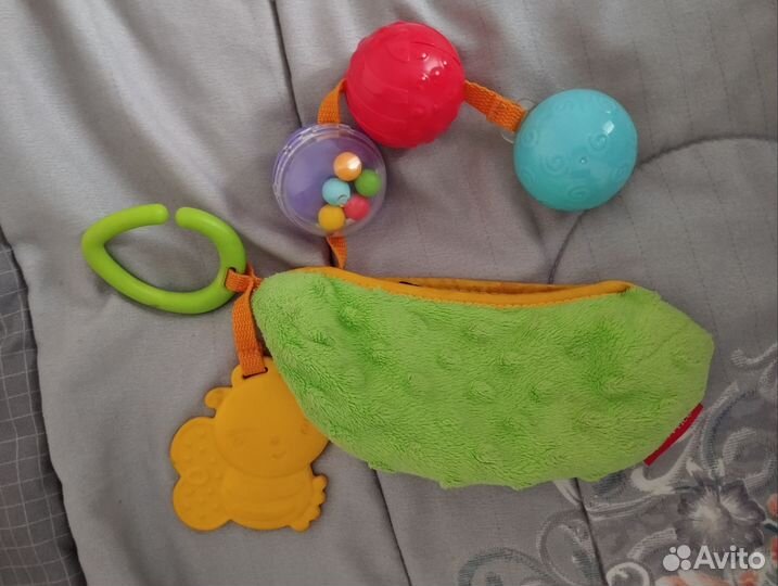 Игрушки, игрушки-подвески,развивающие для малыша