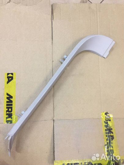 Обшивка багажника RH Ford Focus 2 хэтчбек