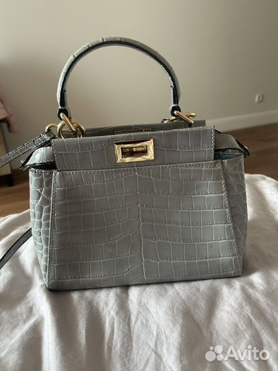 Сумка fendi peekaboo