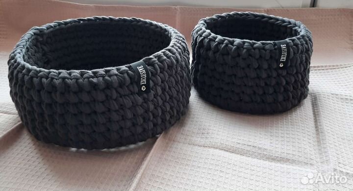 Декоративные вязаные корзинки